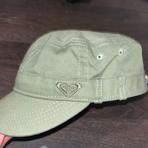 Roxy military style/ low billed hat